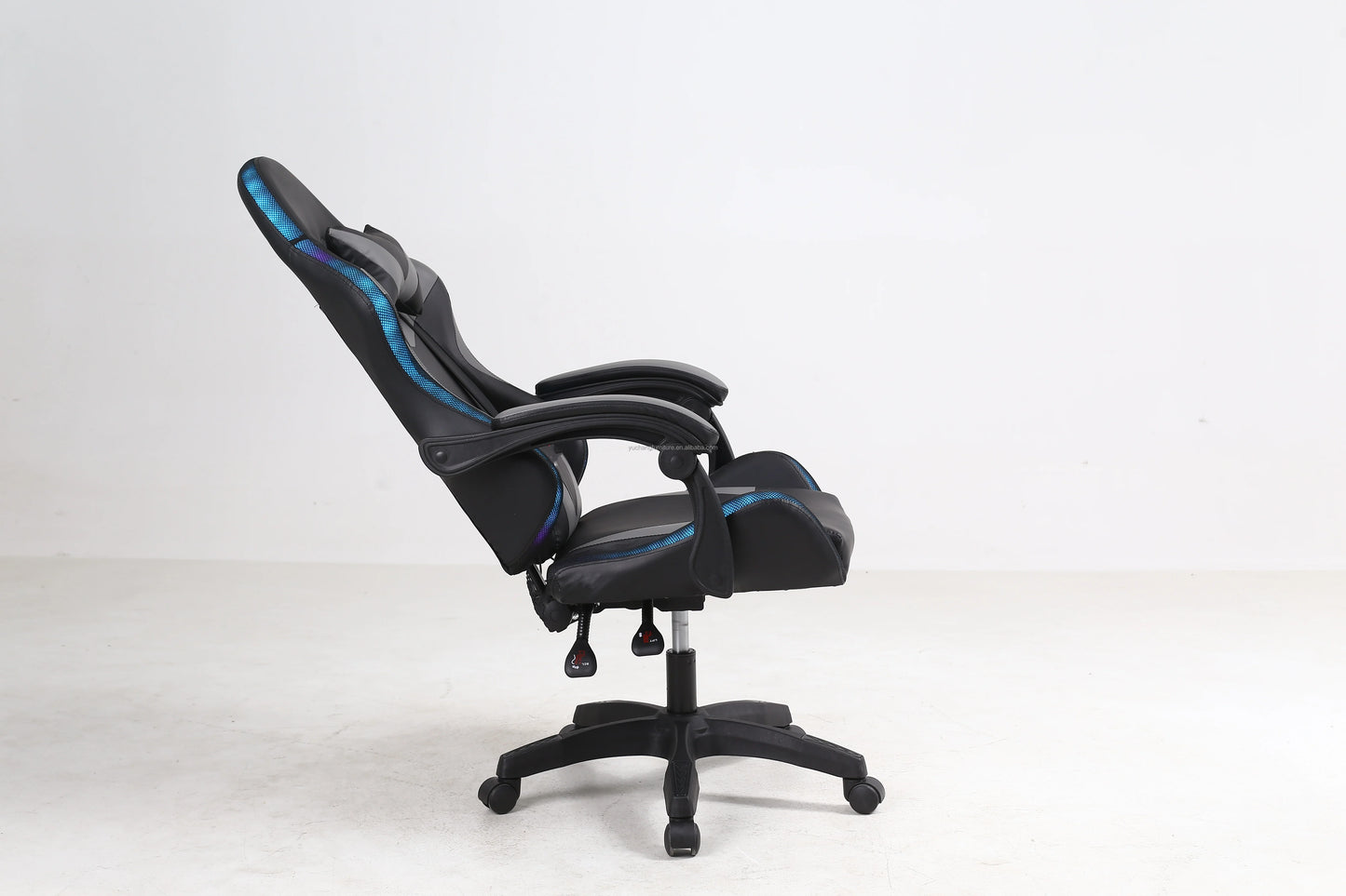Factory Wholesale Modern Design RGB LED Light Bar Reclining Gaming Chair PU Leather Material Free Sample for Office & Gamers